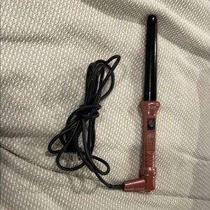 Pink and Black Curling Wand